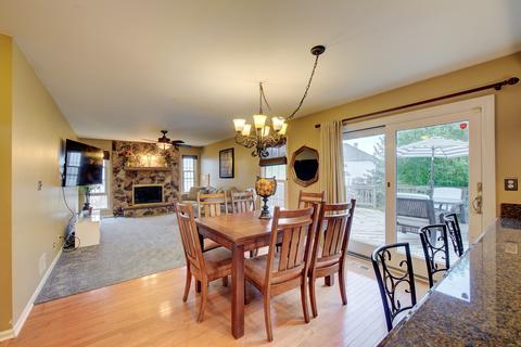 1413 Fox Chase Ct, Bartlett, IL 60103 photo 7