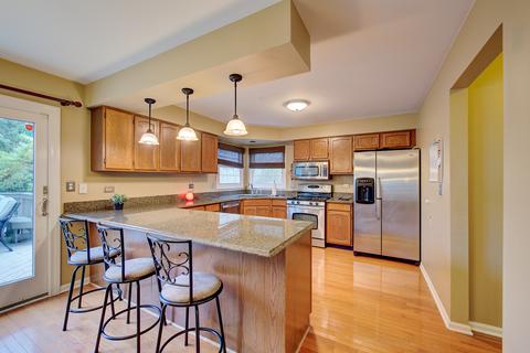 1413 Fox Chase Ct, Bartlett, IL 60103 photo 6