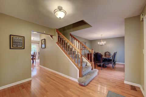 1413 Fox Chase Ct, Bartlett, IL 60103 photo 4