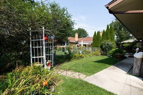 404 Pinehurst Dr, Des Plaines, IL 60016 photo 15