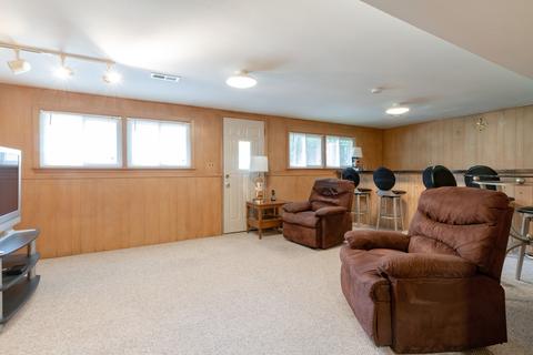 404 Pinehurst Dr, Des Plaines, IL 60016 photo 10