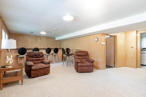 404 Pinehurst Dr, Des Plaines, IL 60016 photo 11