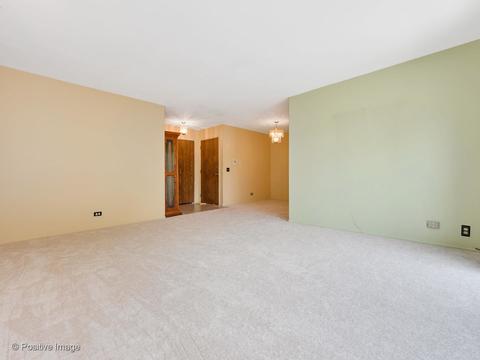 1166 Buckingham Ct #D2, Wheeling, IL 60090 photo 5