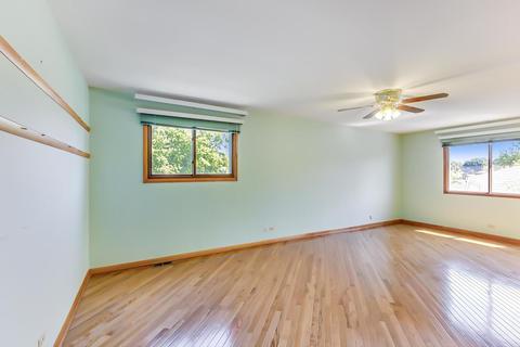 1594 Groton Ln, Wheaton, IL 60189 photo 14