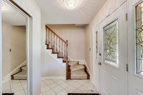 1594 Groton Ln, Wheaton, IL 60189 photo 3