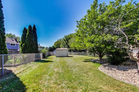 1594 Groton Ln, Wheaton, IL 60189 photo 27