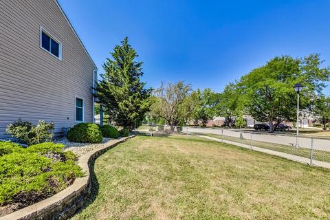 1594 Groton Ln, Wheaton, IL 60189 photo 29