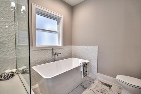 519 E 43rd St, Chicago, IL 60653 photo 22