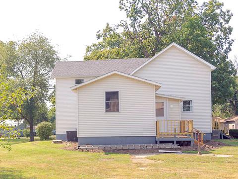 464 E Franklin St, Bement, IL 61813 photo 49