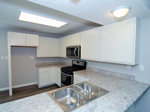 464 E Franklin St, Bement, IL 61813 photo 13