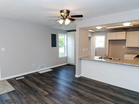 464 E Franklin St, Bement, IL 61813 photo 19