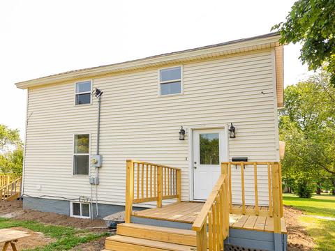 464 E Franklin St, Bement, IL 61813 photo 8