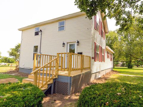 464 E Franklin St, Bement, IL 61813 photo 9