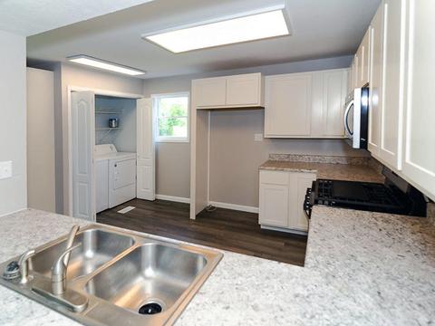 464 E Franklin St, Bement, IL 61813 photo 15