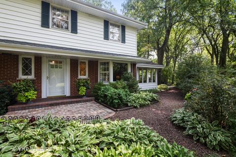 1433 Sequoia Trl, Glenview, IL 60025 photo 2