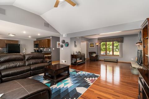 712 Feeney Dr, Minooka, IL 60447 photo 7