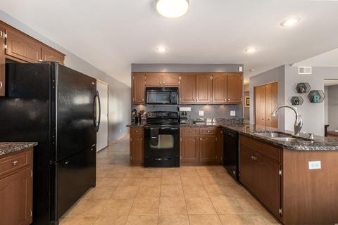712 Feeney Dr, Minooka, IL 60447 photo 13