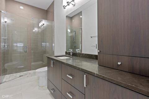 3911 N Janssen Ave, Chicago, IL 60613 photo 35