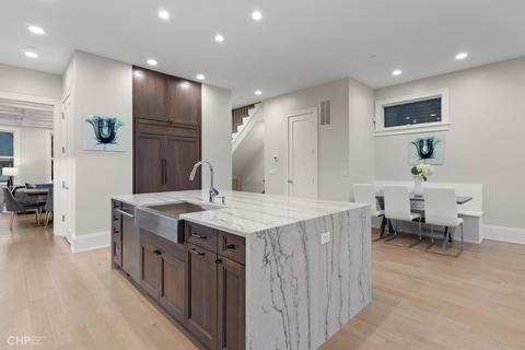 3911 N Janssen Ave, Chicago, IL 60613 photo 7