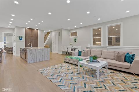 3911 N Janssen Ave, Chicago, IL 60613 photo 11