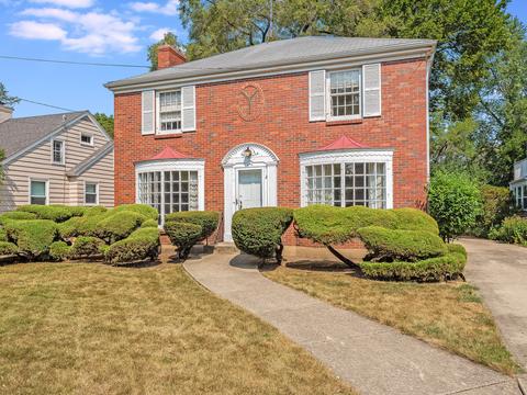 840 Oakley Ave, Elgin, IL 60123 photo 2