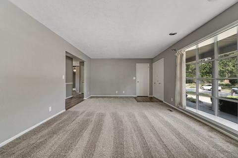 2903 Coventry Ct, Bloomington, IL 61704 photo 6