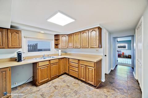 2007 Driving Park Rd, Wheaton, IL 60187 photo 24