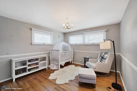 2007 Driving Park Rd, Wheaton, IL 60187 photo 19