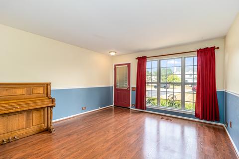 1854 Pebble Beach Cir, Elgin, IL 60123 photo 4