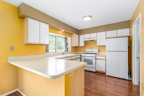 1854 Pebble Beach Cir, Elgin, IL 60123 photo 8