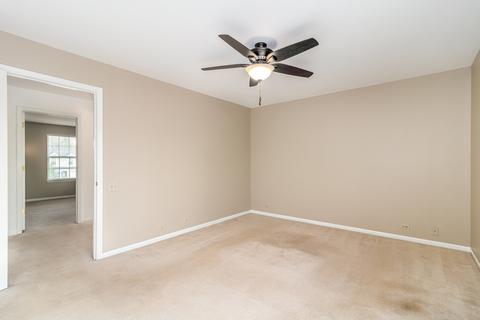 1854 Pebble Beach Cir, Elgin, IL 60123 photo 16