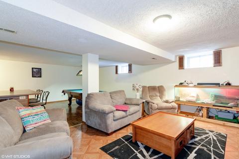 1970 Murcer Ln, Elgin, IL 60123 photo 14