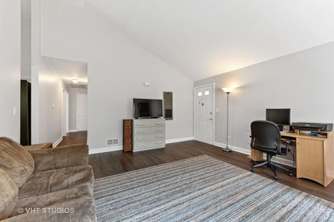 516 Park Rd, Lakemoor, IL 60050 photo 9