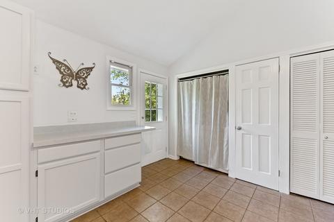 516 Park Rd, Lakemoor, IL 60050 photo 7