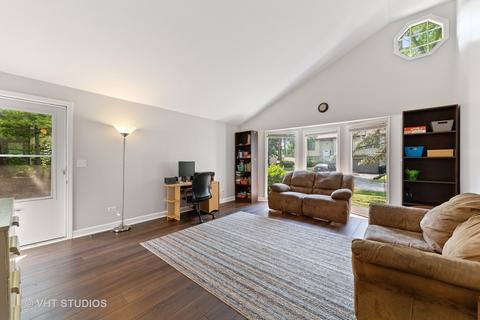 516 Park Rd, Lakemoor, IL 60050 photo 4