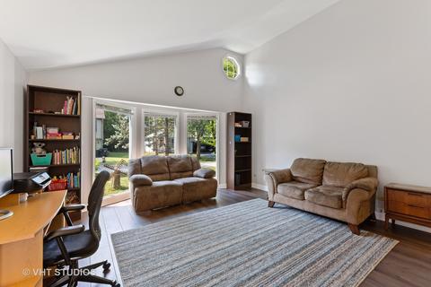 516 Park Rd, Lakemoor, IL 60050 photo 3