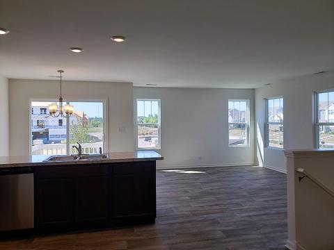 3840 Honeysuckle Ln, Elgin, IL 60124 photo 6