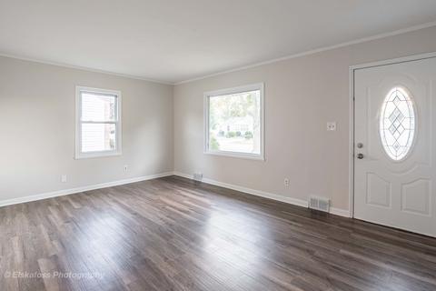 1316 N Irving Ave, Berkeley, IL 60163 photo 2