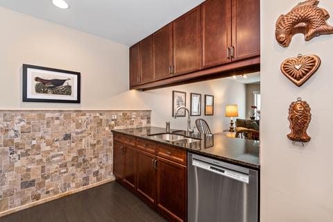255 E Liberty Dr #506, Wheaton, IL 60187 photo 9