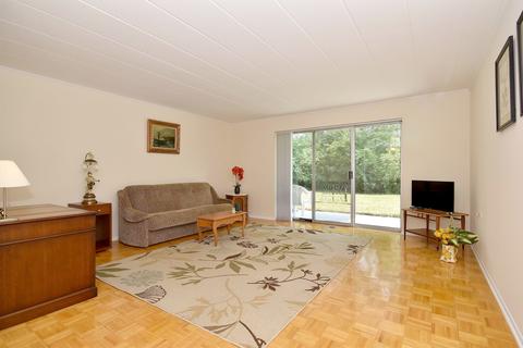 100 Deborah Ln #30A, Wheeling, IL 60090 photo 5