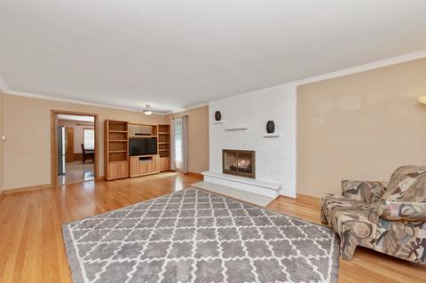 399 Selborne Rd, Riverside, IL 60546 photo 2