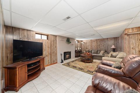 399 Selborne Rd, Riverside, IL 60546 photo 12