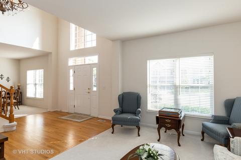 1100 Grayhawk Dr, Algonquin, IL 60102 photo 5