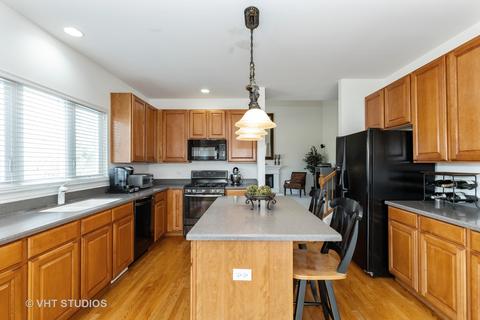 1100 Grayhawk Dr, Algonquin, IL 60102 photo 9