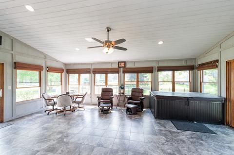 609 Tanglewood Trl, Mchenry, IL 60050 photo 9
