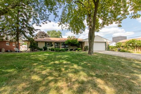 2308 E Jackson St, Bloomington, IL 61701 photo 1
