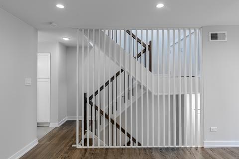 1303 E 55th St, Chicago, IL 60615 photo 4