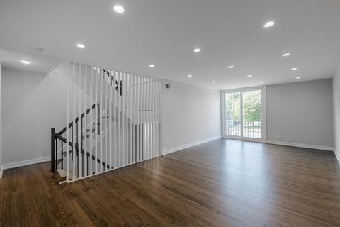 1303 E 55th St, Chicago, IL 60615 photo 12