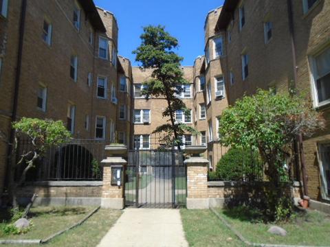 2216 E 70th St #2, Chicago, IL 60649 photo 1