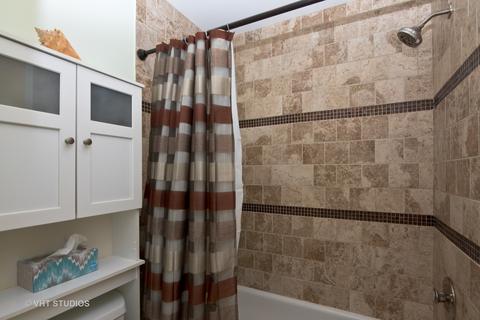 4 Creekside Cir #C, Elgin, IL 60123 photo 11